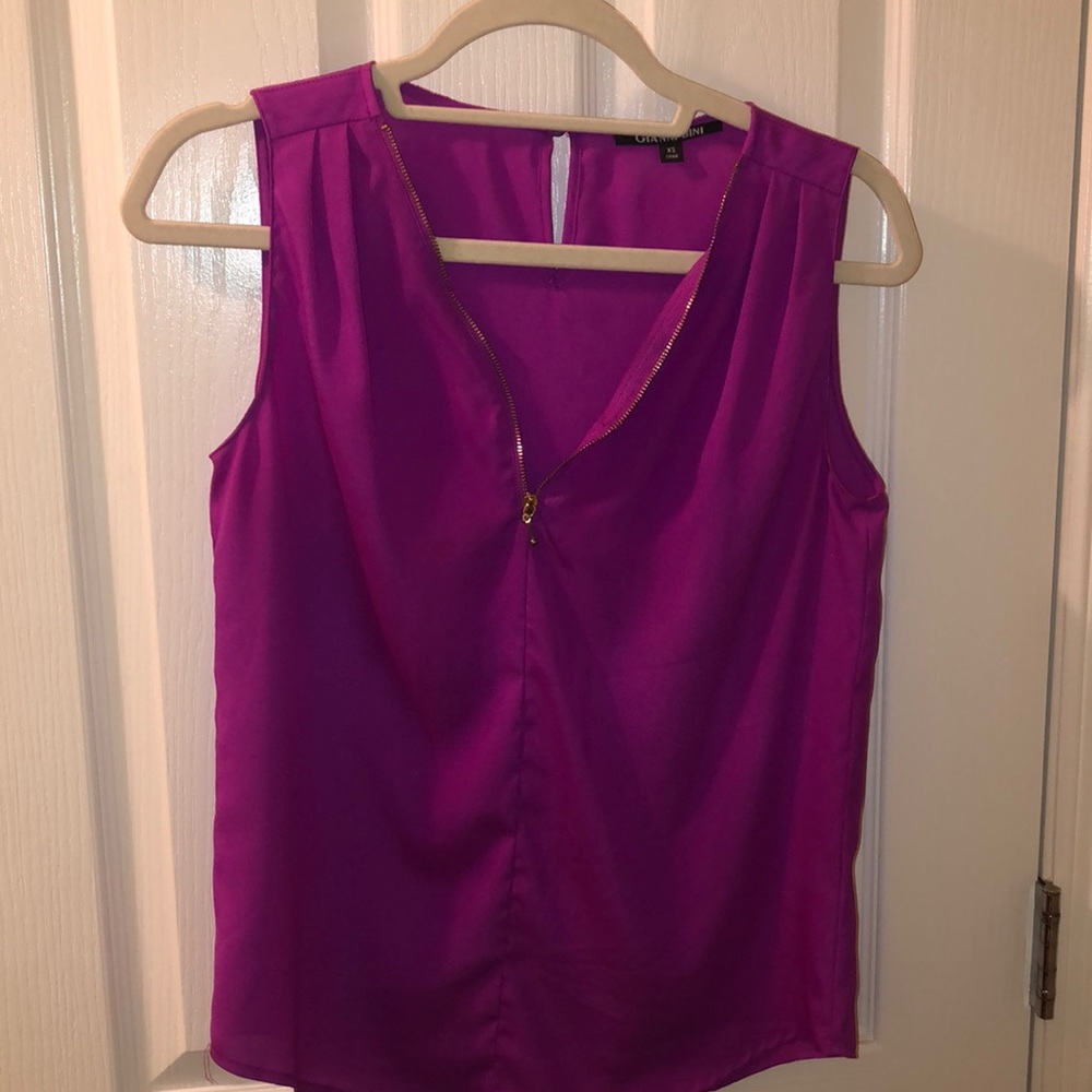 Fashionable purple tank :)